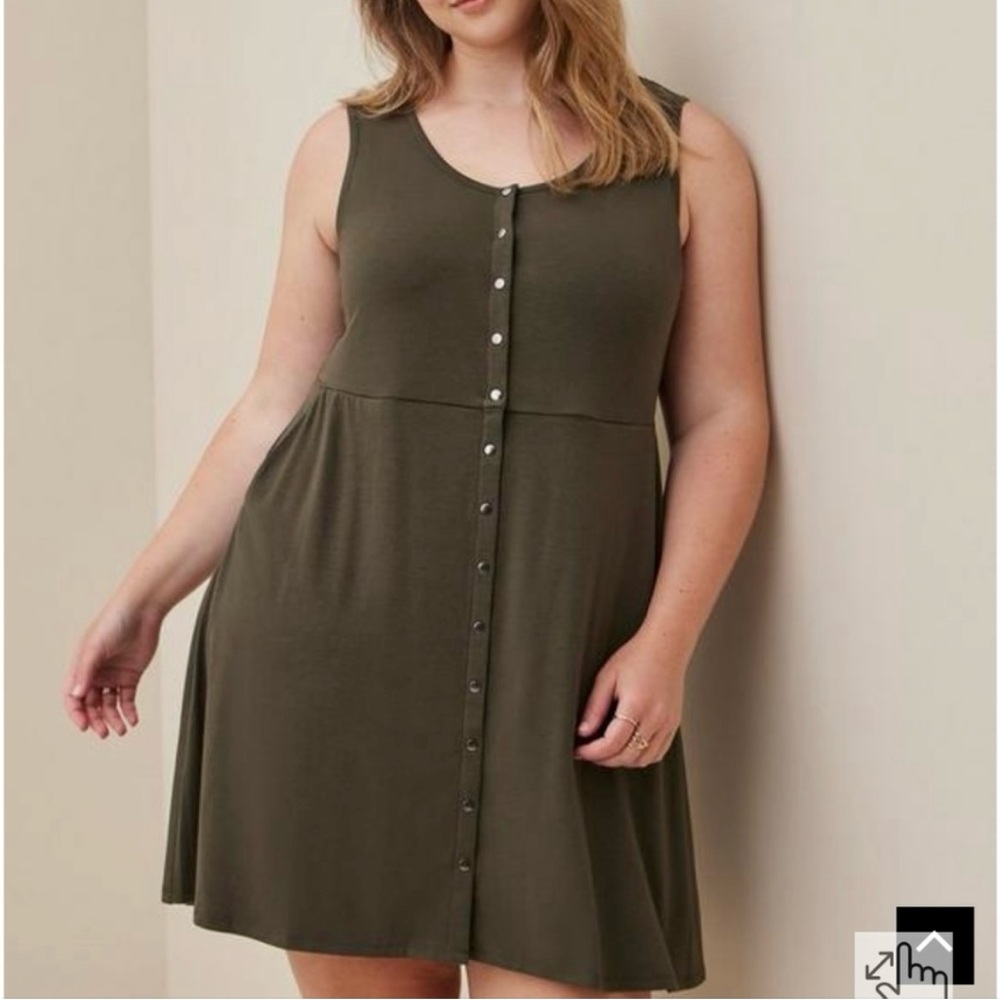 Torrid Sleeveless Button Up Dress - Size 3